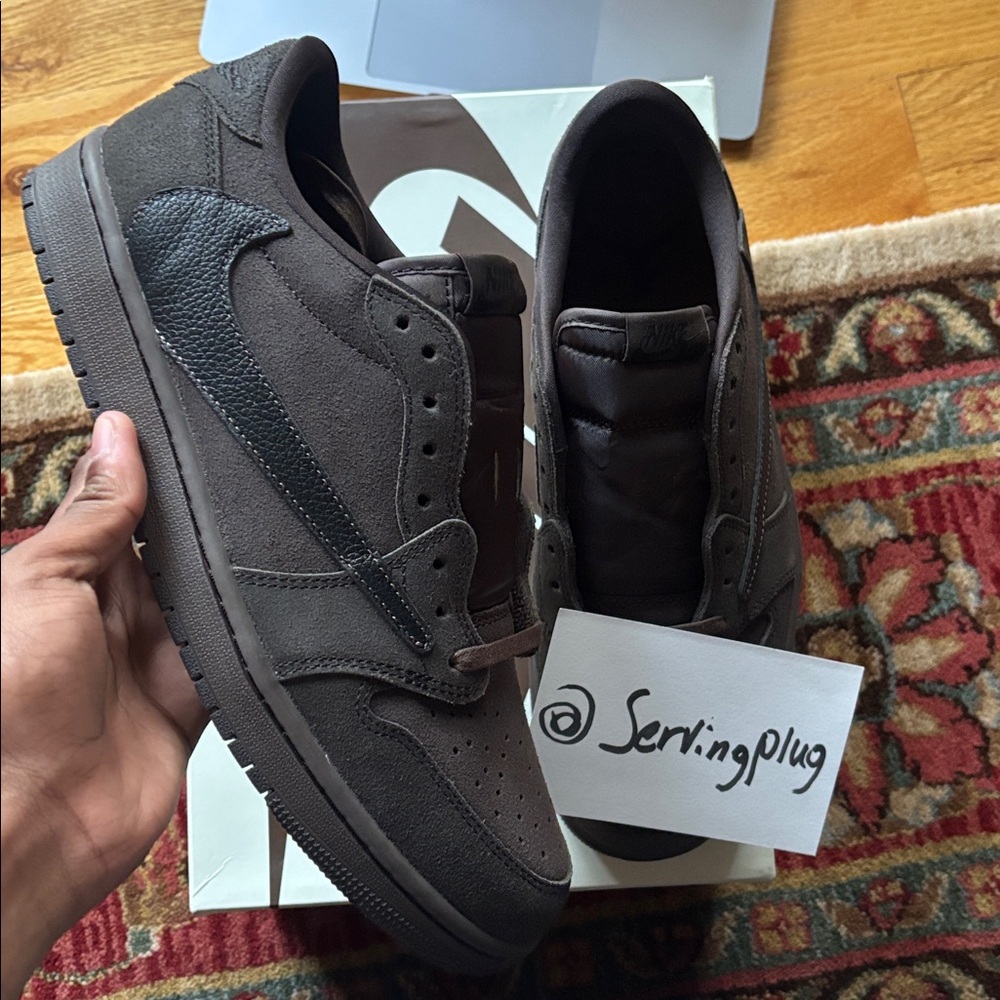 Travis Scott low “Velvet Brown”